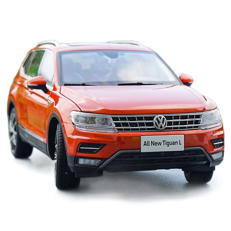 Original factory authentic 1:18 brand new TIGUAN L 2017 version diecast car model with small gift