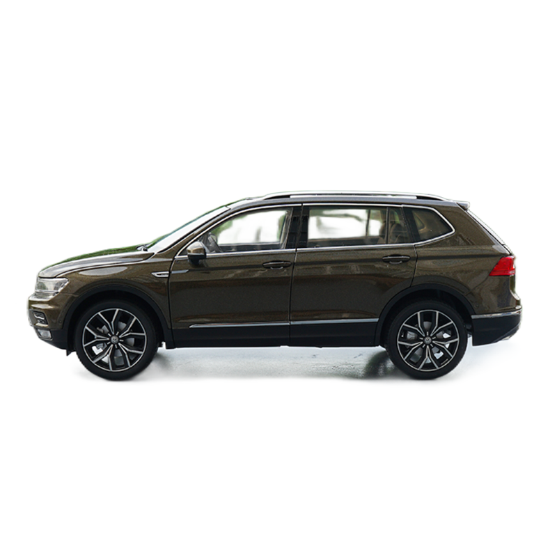 Original factory authentic 1:18 brand new TIGUAN L 2017 version diecast car model with small gift