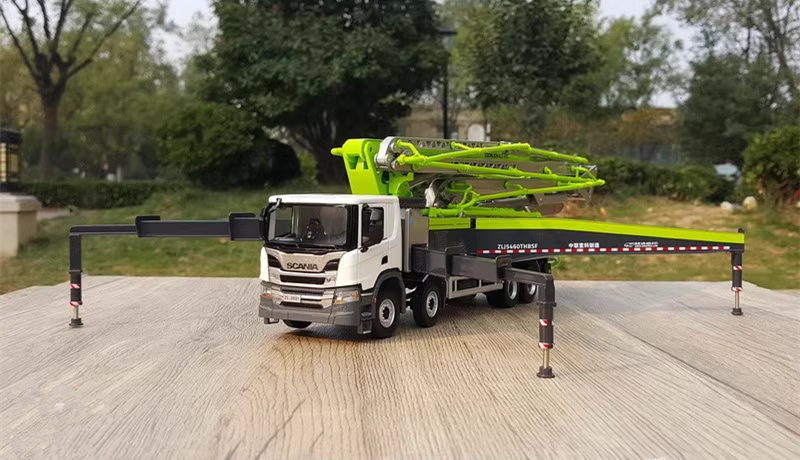 1:38 Scania Zoomlion 62X-6RZ Concrete Pump Truck Diecast Model – High-Fidelity Collectible with Functional Boom & Outriggers