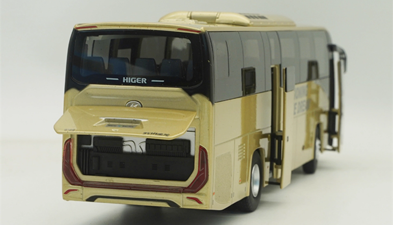 1:42 Scale Golden dragon Higer Coach V12 Alloy Bus Model with LED Lights - Collectible Display Gift for Adults, Diecast Replica for Transport Fans