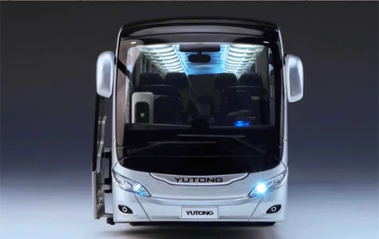 1:42 Yutong T12E Overseas Edition Alloy Tourist Bus Model