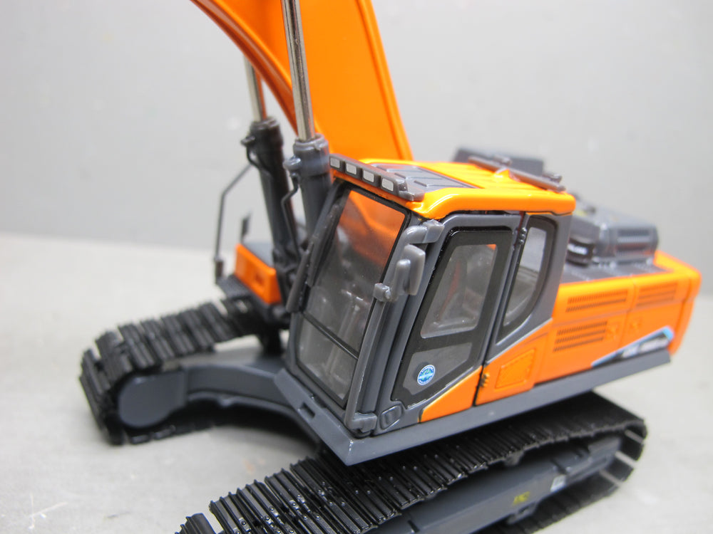 New 1:50 Develon DX380HD diecast Excavator model for gift, collection