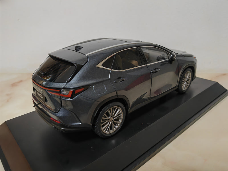 Original Factory 1:18 Lexus NX400h+ Luxury Hybrid  Diecast SUV car Model for promotional gift