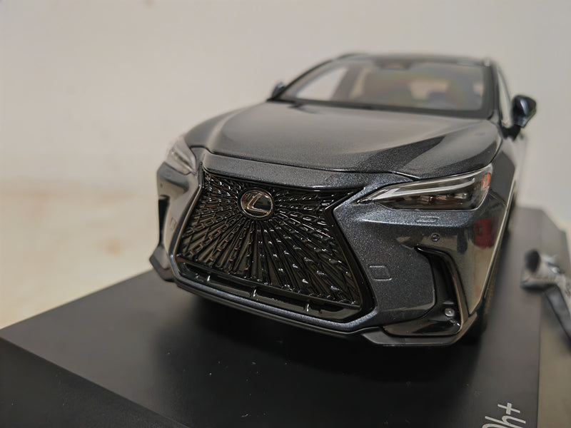 Original Factory 1:18 Lexus NX400h+ Luxury Hybrid  Diecast SUV car Model for promotional gift