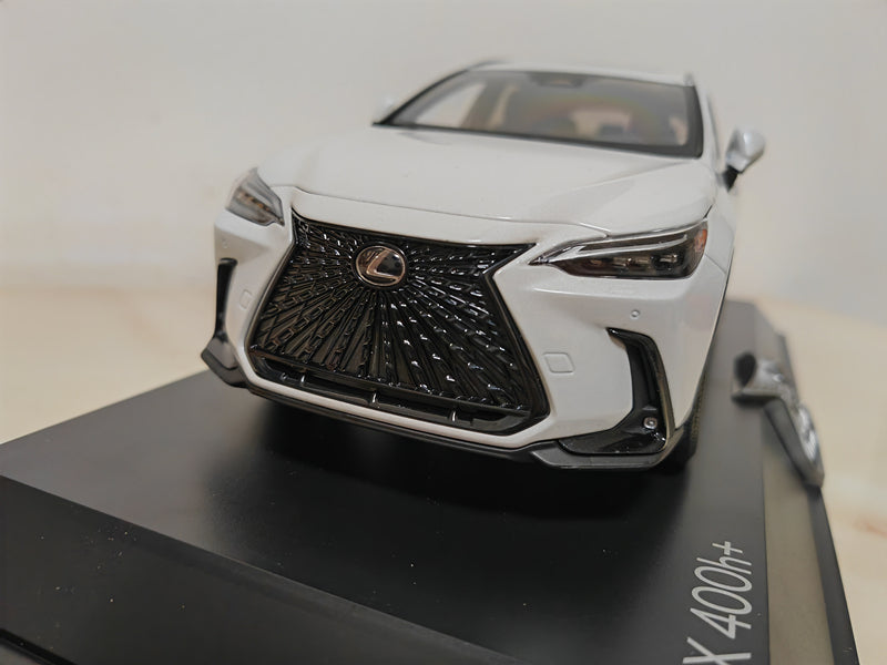 Original Factory 1:18 Lexus NX400h+ Luxury Hybrid  Diecast SUV car Model for promotional gift