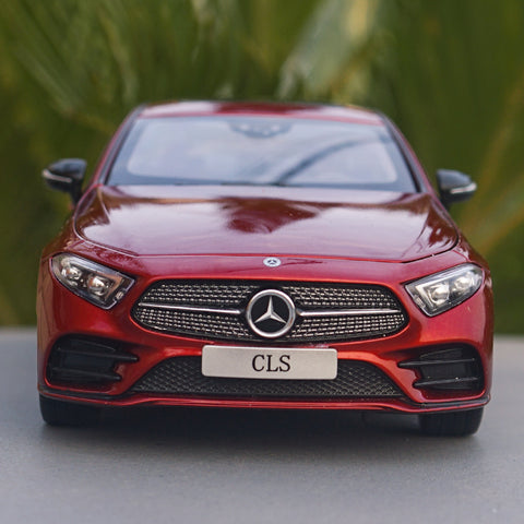 https://www.carmodelfactory.com/cdn/shop/products/1_18_NOREV_MERCEDES_BENZ_Mercedes_CLS_2018_Die_Cast_Model_with_small_gift_large.jpg?v=1573723306