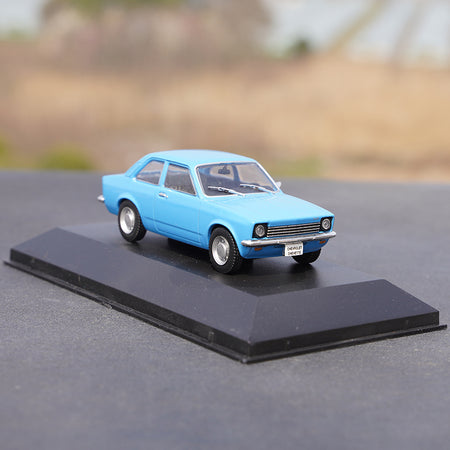 Original factory 1:43 IXO Chevette 1974 Diecast vintage alloy car model for gift, collection