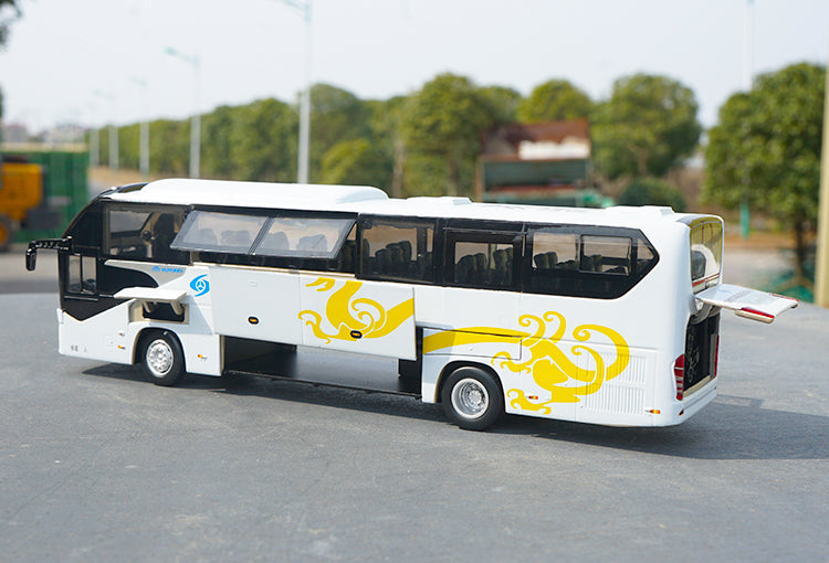 Original factory authentic 1:42 Yutong Suqi Speed bus 6128 diecast scale bus models for Birthday/Christmas gift